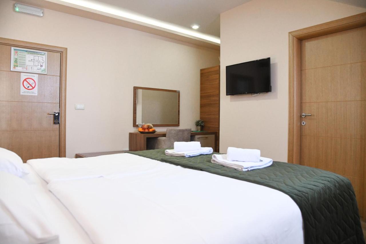 Hotel Garden Novi Sad Exterior photo