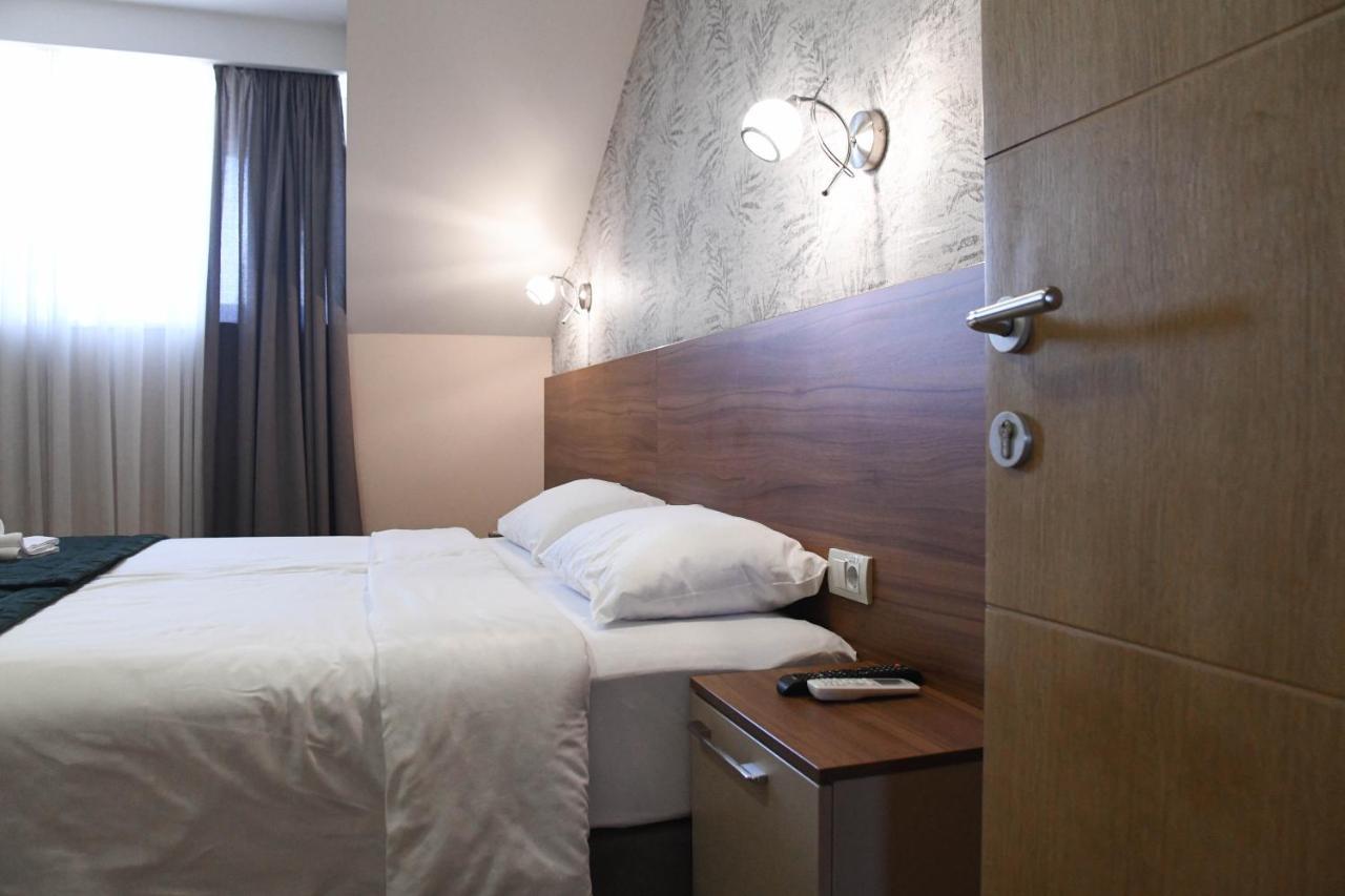 Hotel Garden Novi Sad Exterior photo